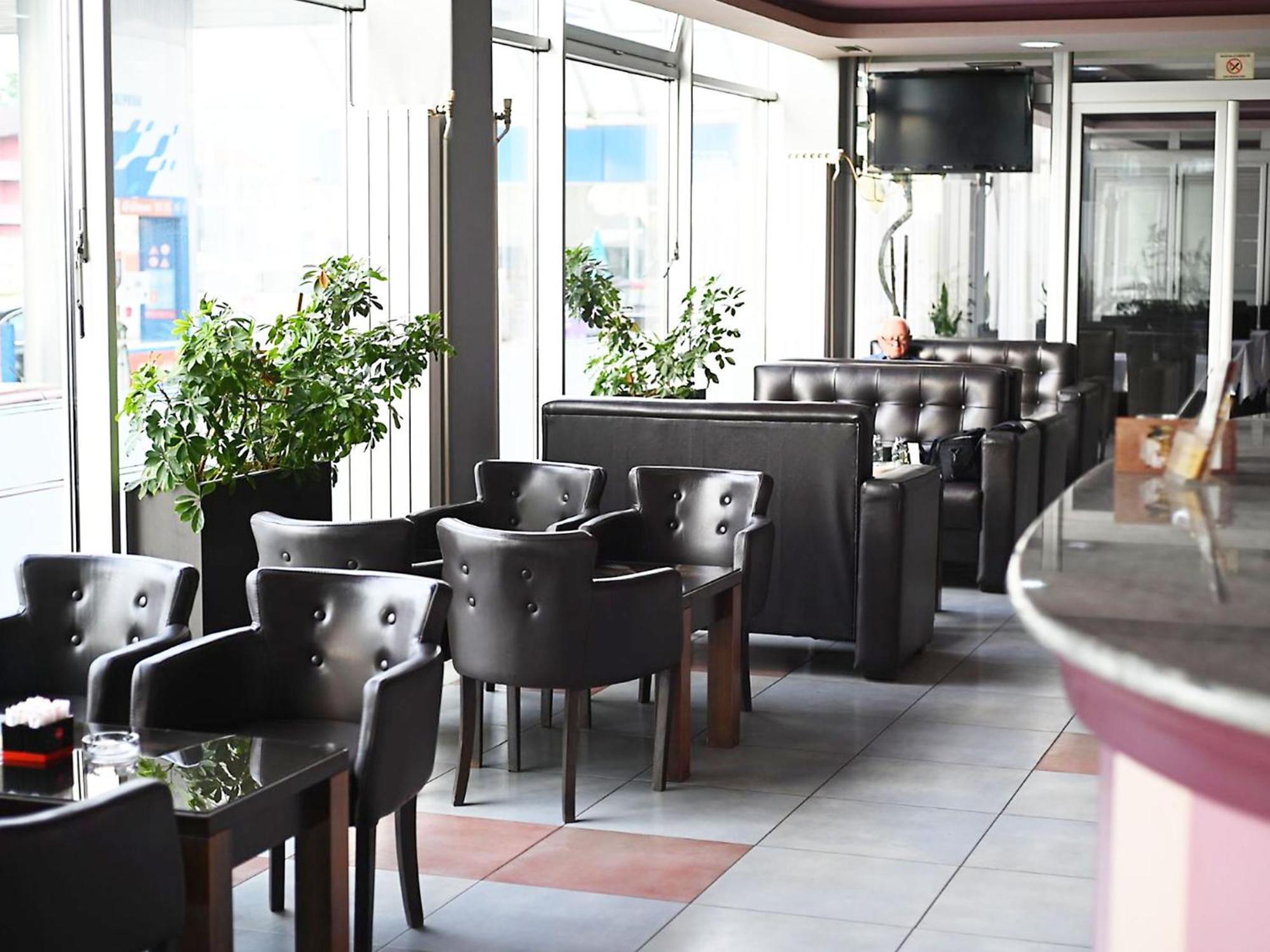 Motel Atlantis Prijedor Ngoại thất bức ảnh